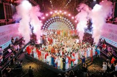 光芒时尚集团 冬日暖心特